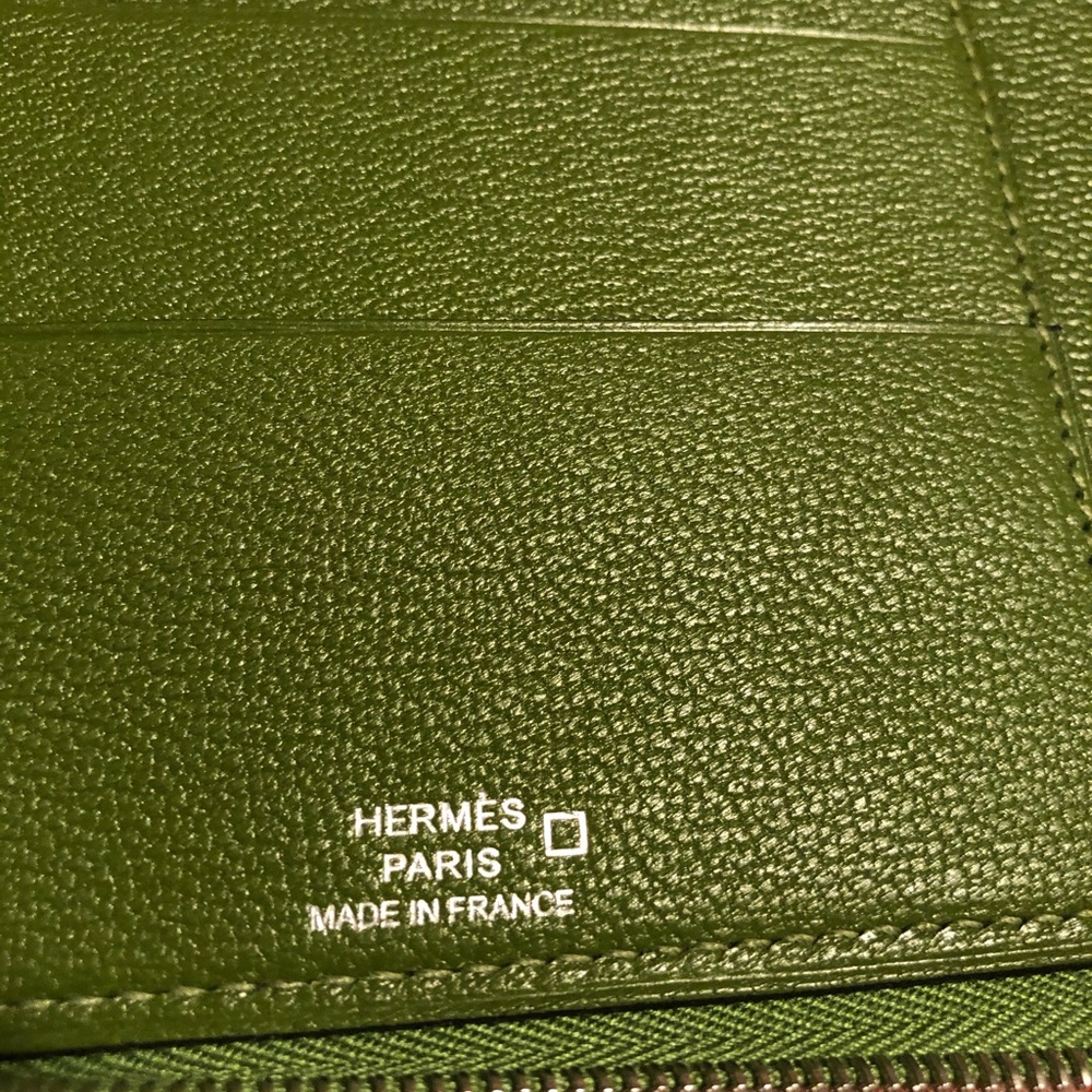 HERMES Shiny Alligator Semainier Zip Agenda Wallet